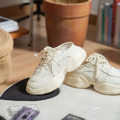 Stride Sneakers Slip On 布纹半拖老爹款 (Pre-Order) Stride Sneakers Slip On 布纹半拖老爹款 (Pre-Order)